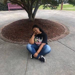 Meet your Posher, Genice